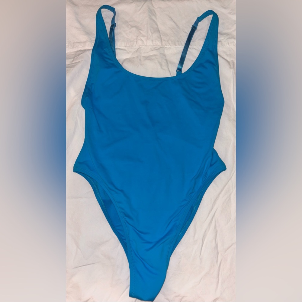 NWT Skims Scoop Neck One Piece in Turquoise - Picture 3 of 4